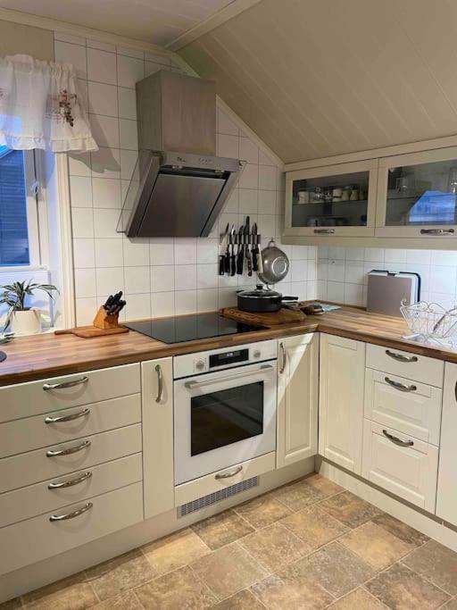 Floor With Amazing View And Location * Tromsø