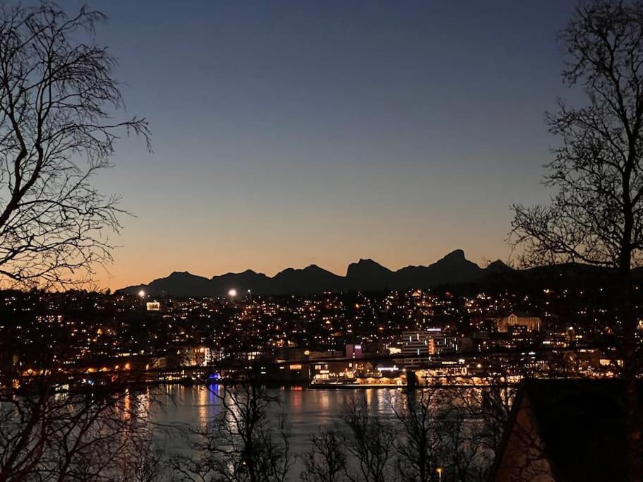 Floor With Amazing View And Location Tromsø