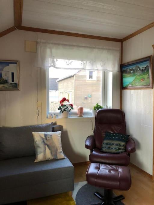 Floor With Amazing View And Location *